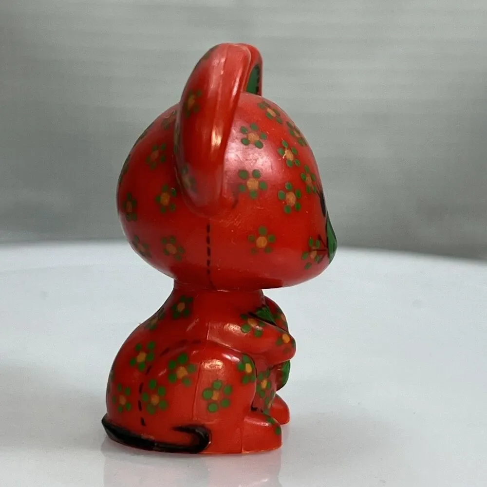 1977 Calico Mouse Hallmark Merry Miniatures Christmas Figure 2.25
